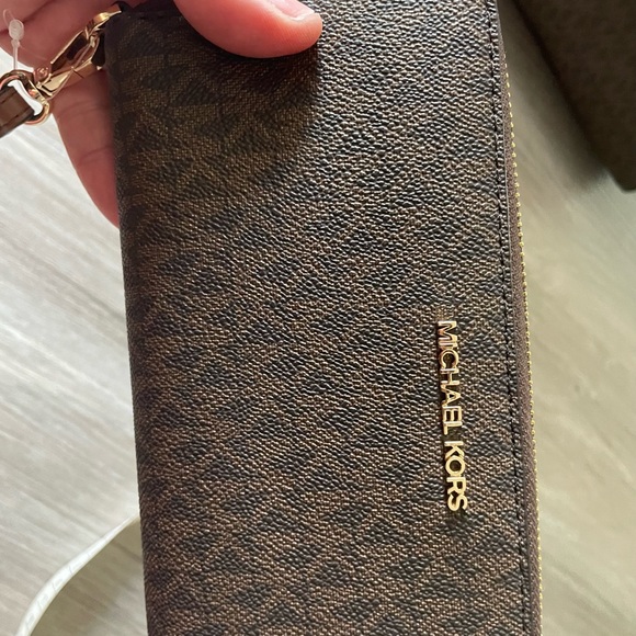 NWOT Michael Kors Large Commuter Bag Brown and wallet - Picture 13 of 17